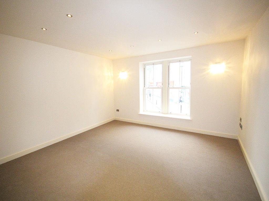 2 bedroom apartment To Let in Barnoldswick - 2016-01-14 10.31.56.jpg